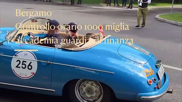 Bergamo, le auto della Mille Miglia all'Accademia della Finanza per timbratura e controllo velocità