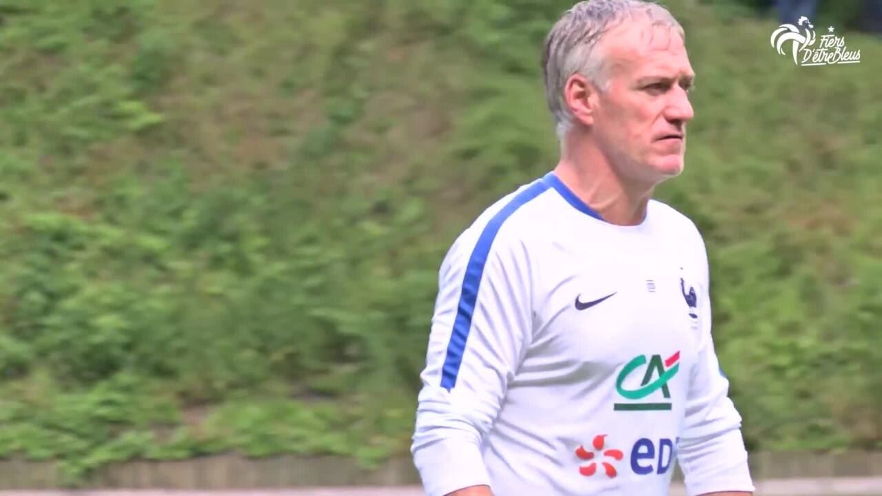 Les images du huis-clos de l'Equipe de France