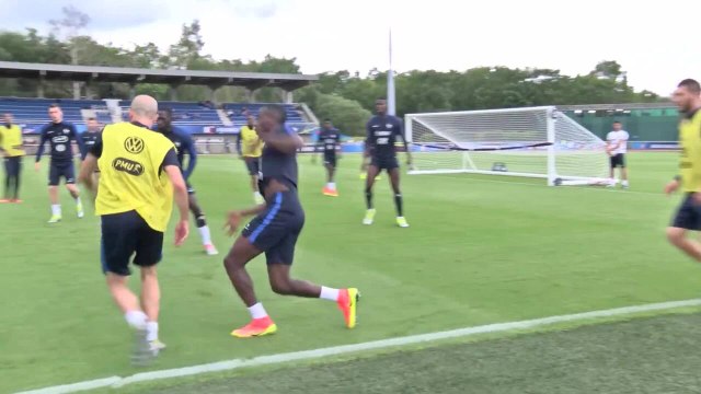 Nouvel entraînement des Bleus à Clairefontaine