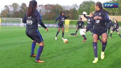 Entraînement des Bleues avant Angleterre-France