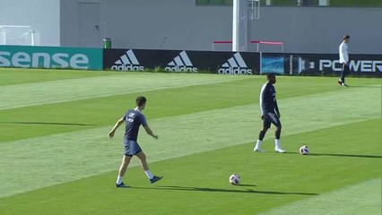 L'entraînement des Bleus en replay