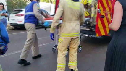 Mulher fica enclausurada em veículo após forte colisão no Centro