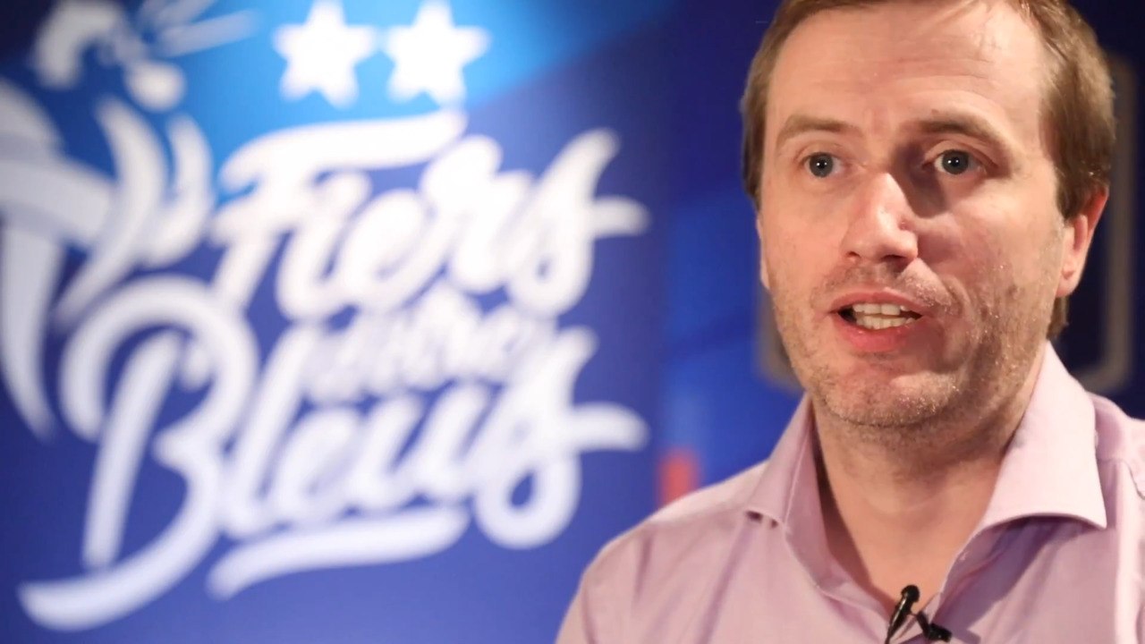 Dans les vestiaires de la Direction des Ressources Humaines avec David