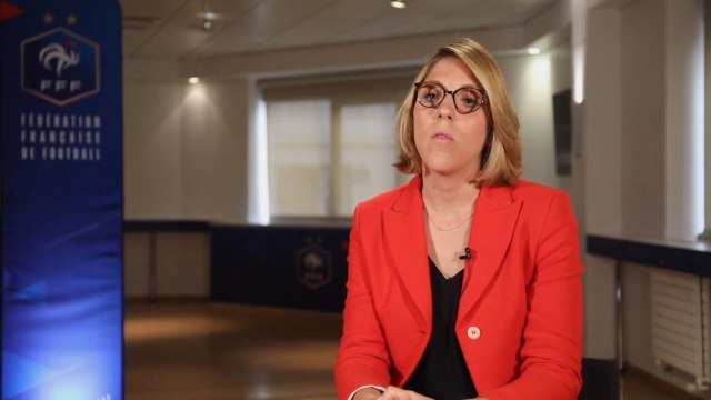 Dans les vestiaires de la Direction des Relations Institutionnelles et Internationales et des Compétitions Internationales avec Émilie