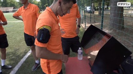 VAR, préparation au coup d'envoi.