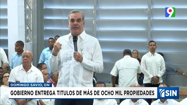 Abinader inició proceso de titulación de 8,000 viviendas | Emisión Estelar SIN