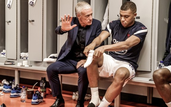 Les coulisses de la victoire en Suede, Equipe de France I FFF 2020