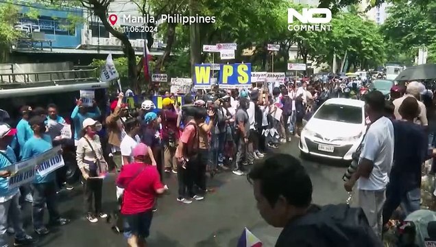 المئات يحتشدون في شوارع العاصمة مانيلا احتجاجا على عدوان بكين المتزايد في بحر الصين الجنوبي
