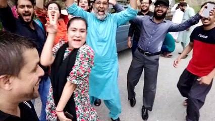 Party hori hay #shorts #viral #trending #foryou #tiktok #delicious #gaming #reels#dailymotion #France #Pakistan #Algeria #India #USA #Iran #entertainment #tour #fun