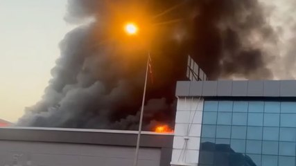 Adana'da mobilya imalathanesinde yangın