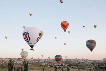 Tatilde balonlar turistleri turizm rakamları Kapadokya'yı uçuracak!