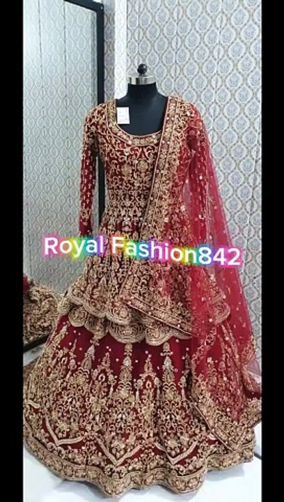 Royal fashion842