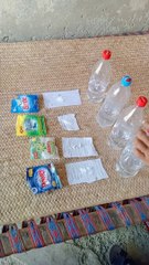 Checking the detergent wishing powder