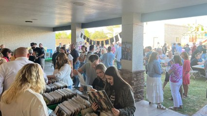 "Ich habe für meinen Mann eine Lustige Beerdigung (FUNeral) mit Hüpfburg, seinem Lieblingsessen und Geschenken organisiert"