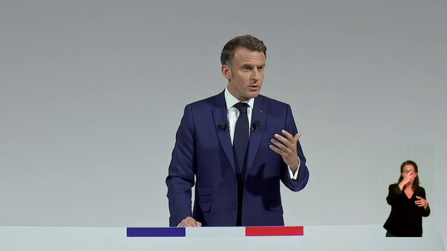 Emmanuel Macron veut dialoguer avec d'autres forces politiques après les législatives