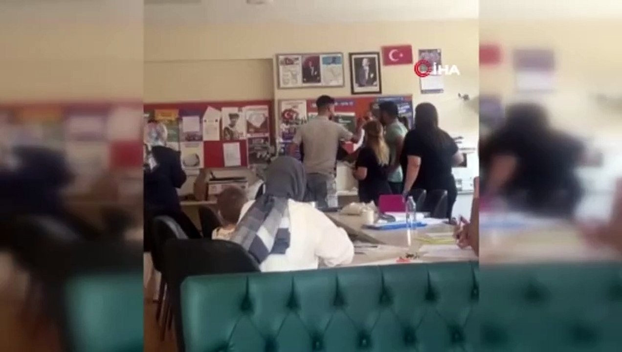 Ümraniye'de öğretmene darp! Soruşturma başlatıldı