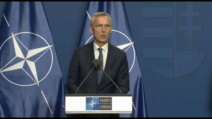 Stoltenberg: Orban non bloccherà sforzo Nato per aiutare Ucraina