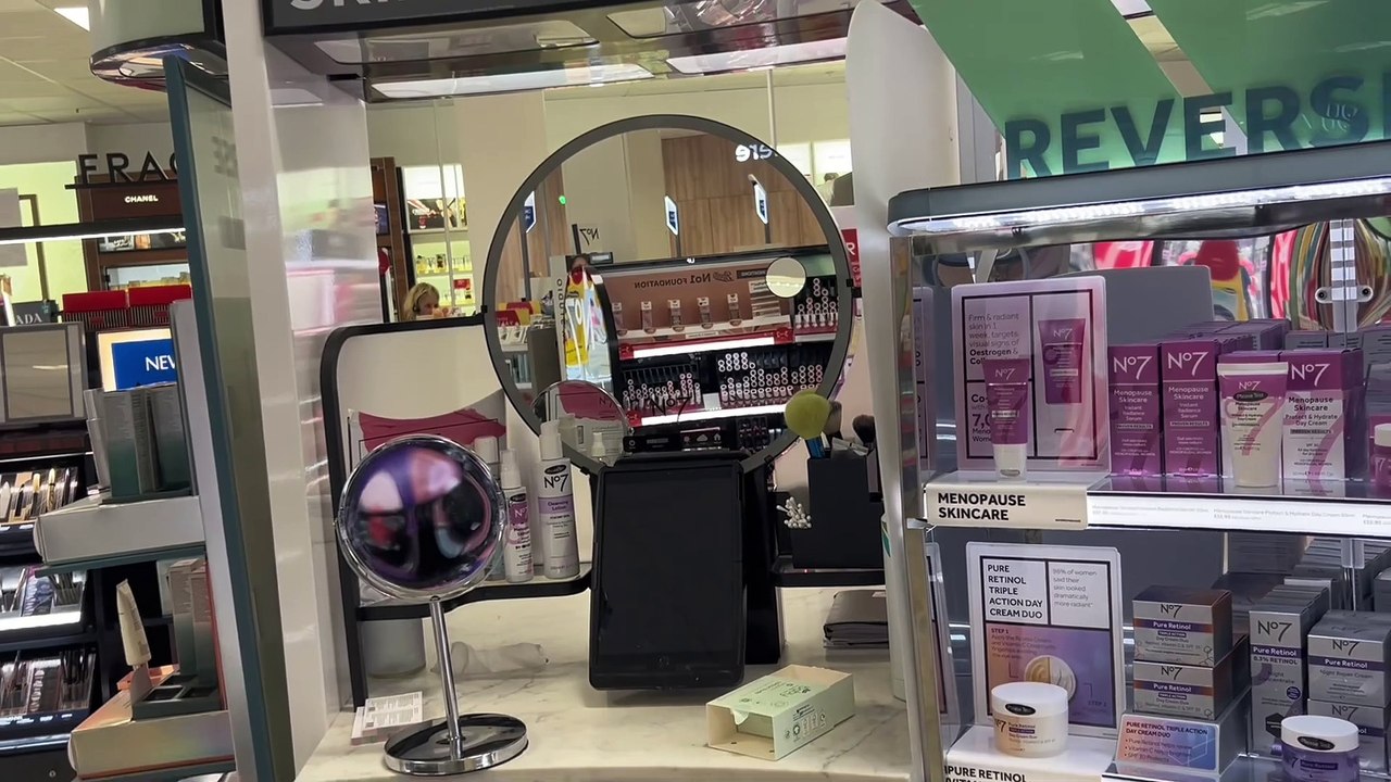 No 7 products in Boots