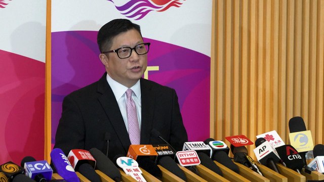 Hong Kong canela passaporte de ativistas 'em fuga'