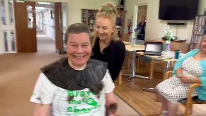 Hannah Bentley's Bold Hair Donation for Macmillan 🎗️