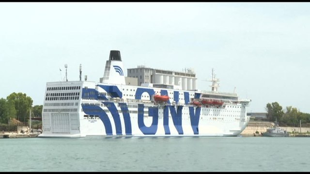 G7, dopo le proteste gli agenti di polizia trasferiti su altra nave
