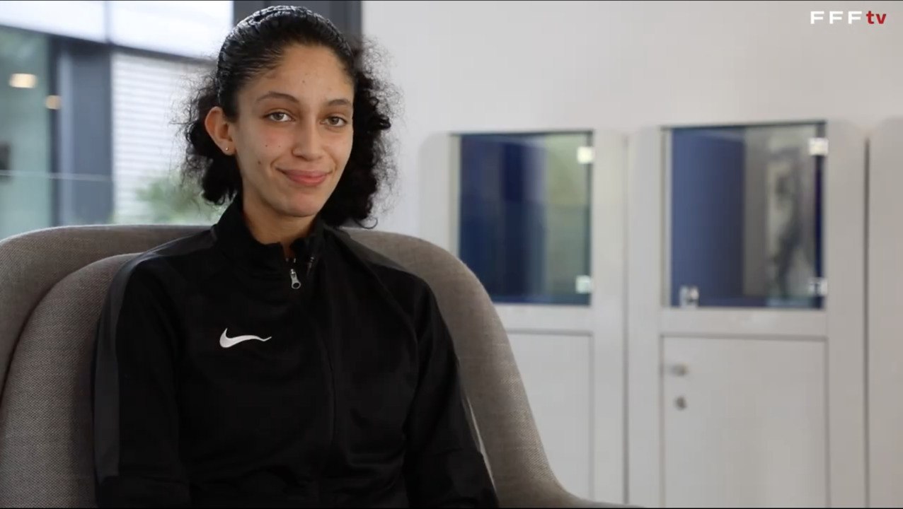 Une histoire, une arbitre : Emma