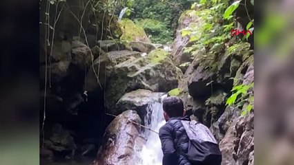 Balık tutarken ayıyla karşılaştılar