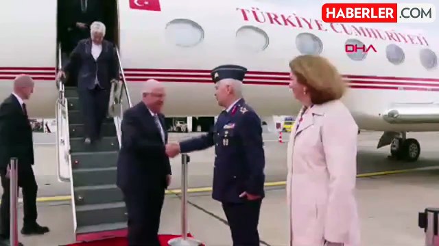 Milli Savunma Bakanı Yaşar Güler, NATO Savunma Bakanları Toplantısı'na katılmak üzere Brüksel'e gitti