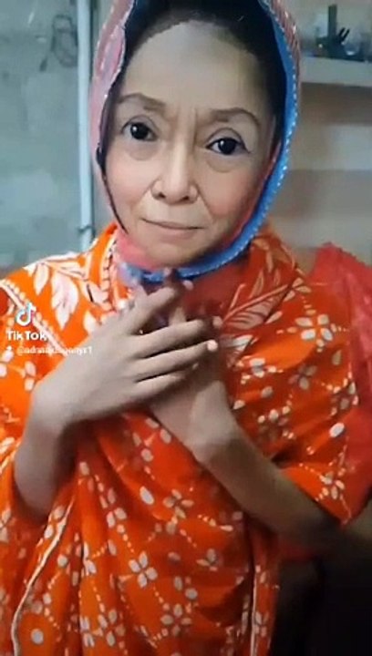 Ayesha bani lalchi