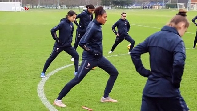 Les U17 Féminines préparent le deuxième tour de l'Euro à Clairefontaine I FFF 2022