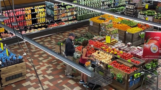 Fed mantém juros em 5,25%-5,50% e diretores preveem corte único este ano