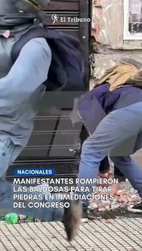 Manifestantes rompieron baldosas a inmediaciones del Congreso