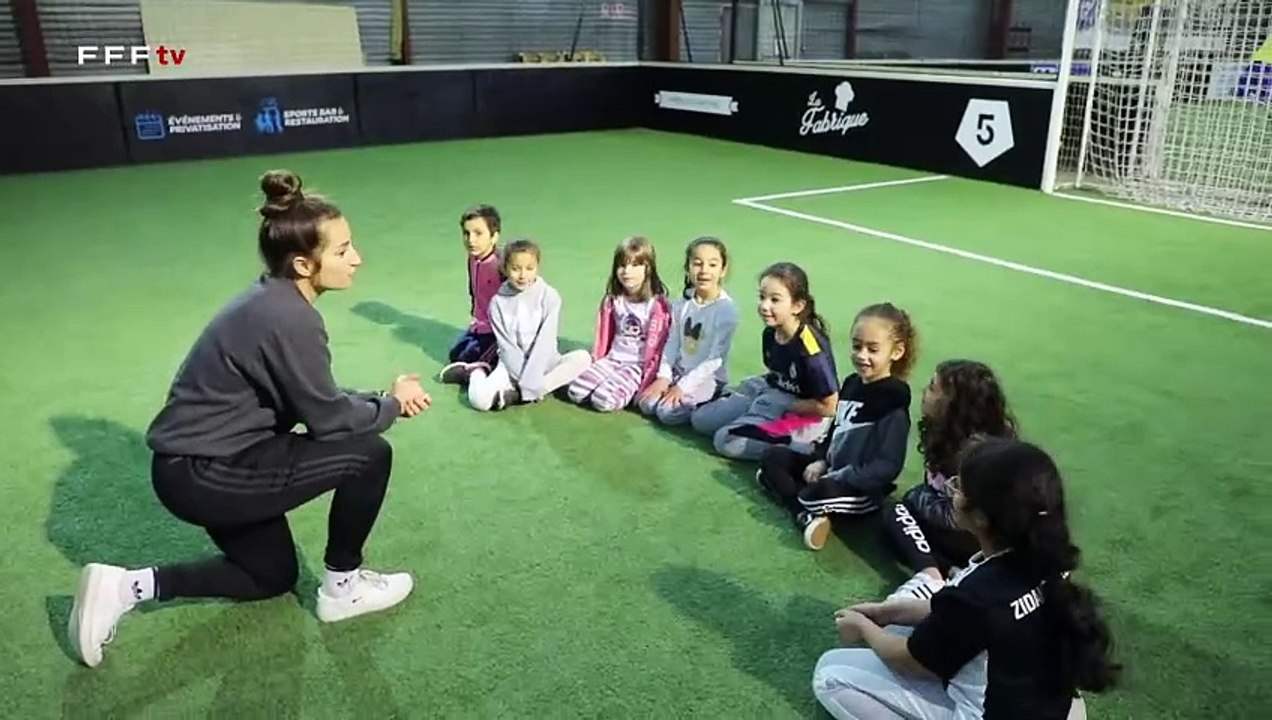 Gros plan sur le programme UEFA Playmakers au F...