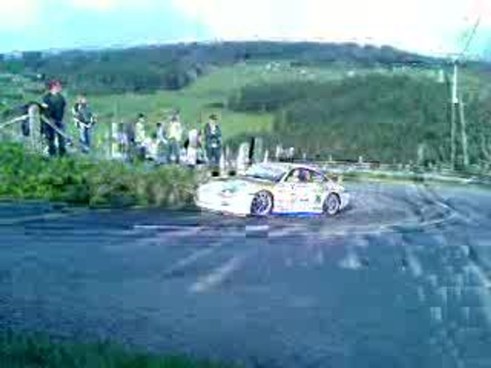 rally charbo porshe mauvais virage