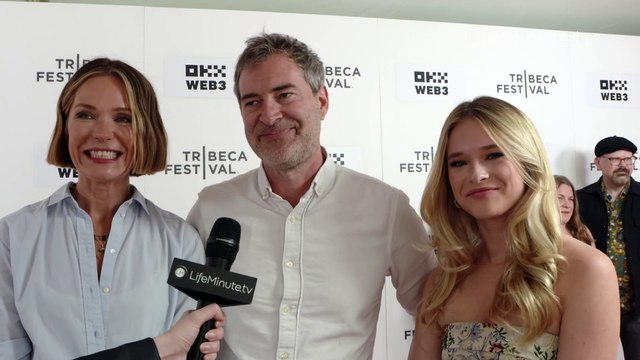 Mark Duplass and Family on Portraying Real Life Discomforts of a Father-Daughter Relationship in Short Film Oh, Christmas Tree