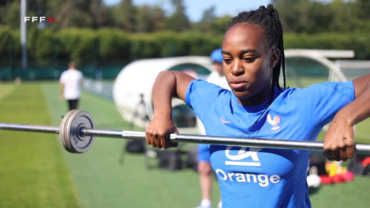 Prépa Euro 2022 : renforcement musculaire avant l'entraînement
