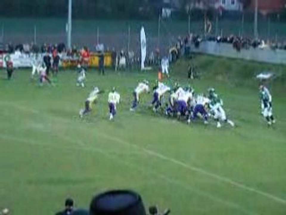 Dragons vs Vikings #25 Josiah Cravalho Run