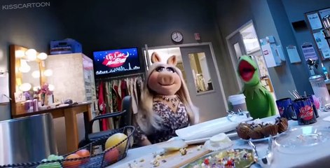 The Muppets The Muppets 2015 E014 – Little Green Lie