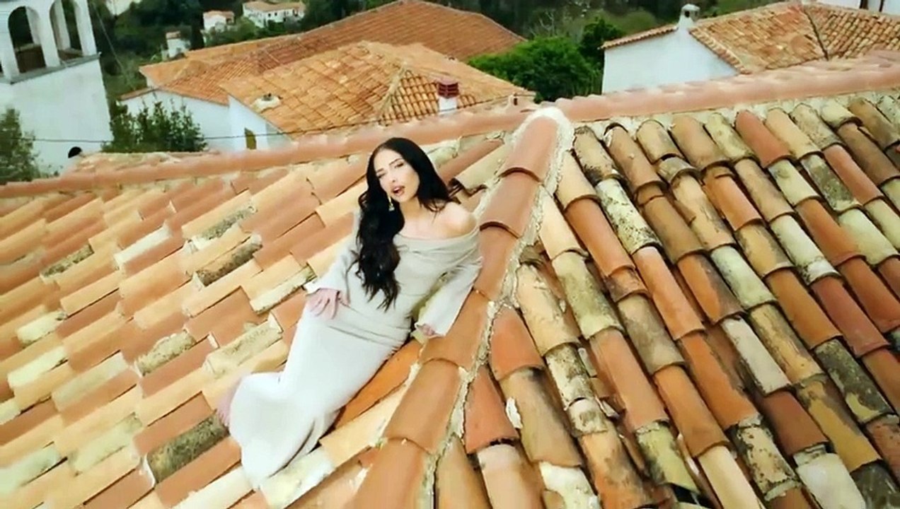 HAVA - HALB PERFEKT (Official Video)