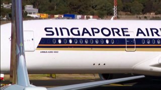 Singapore Airlines offer of compensation to compensation to passengers 'insulting', former senator says