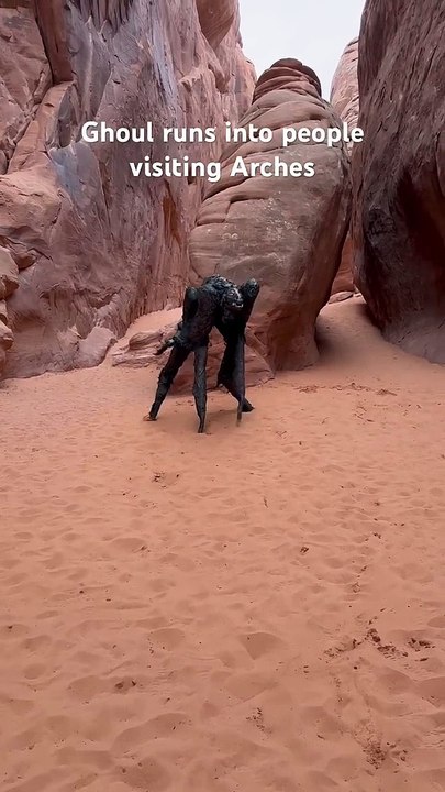 Filming at the Utah arches turns into an experience for those visiting copied