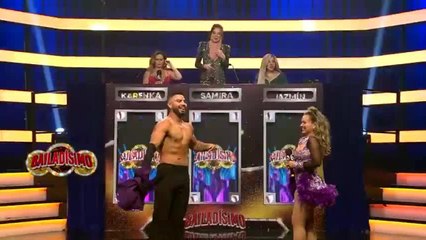 André se quita la camisa ¿para una mejor calificación?