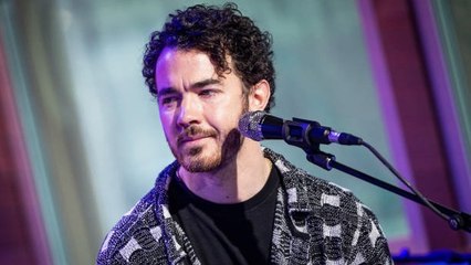 Kevin Jonas, Operado Por Un Cáncer De Piel En La Cara