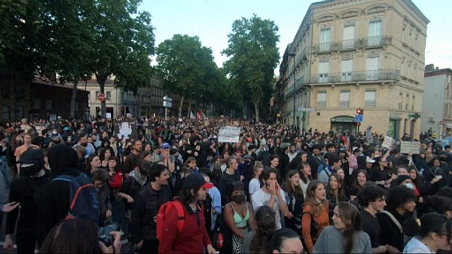 إطلاق غاز مسيل للدموع على متظاهرين مناهضين لليمين المتطرف في تولوز