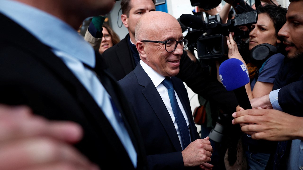 Après sa journée folle, LR (re)convoque un bureau pour « valider »  l'exclusion d'Éric Ciotti