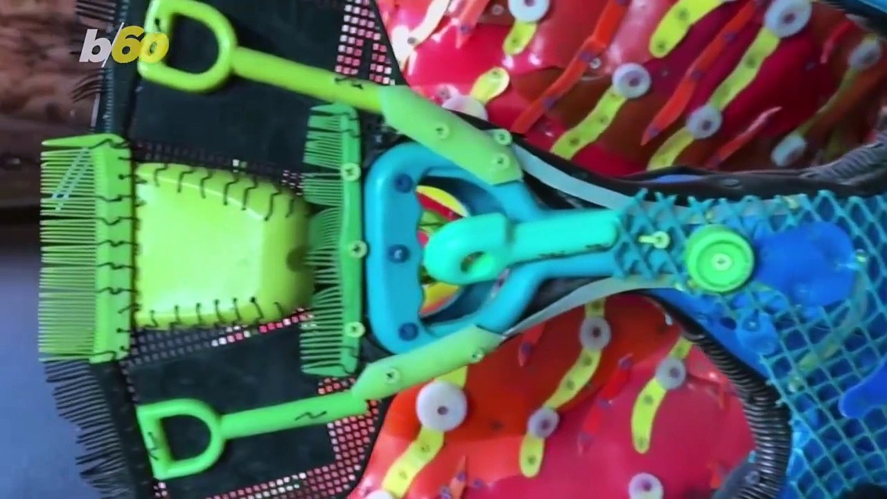 New York Aquarium Displays Sculptures Made Entirely of Plastic Marine Debris