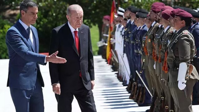 Cumhurbaşkanı Erdoğan, Sanchez tarafından resmi törenle karşılandı