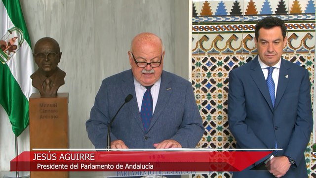El Parlamento andaluz inaugura un busto de Clavero Arévalo