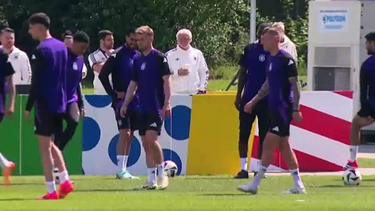 المنتخب الألماني يستعد لمواجهة نظيره الاسكتلندي...