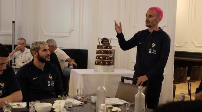 Anniversaire et bizutage chez les Bleus